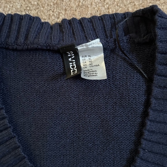 💙h&m divided argyle cropped long sleeve - Picture 2 of 4